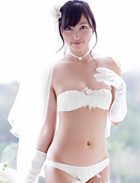 Risa Yoshiki will make you salivate uncontrollably today.