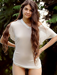 Sweet luscious brunette teen Davine strips her T-shirt to get in the most indecent poses in the pool.