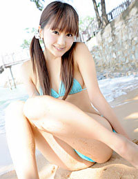 Shoko Hamada is back on your screen to make you drool.