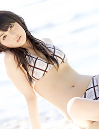 Sayumi Michishige models outdoors for your viewing pleasure today.